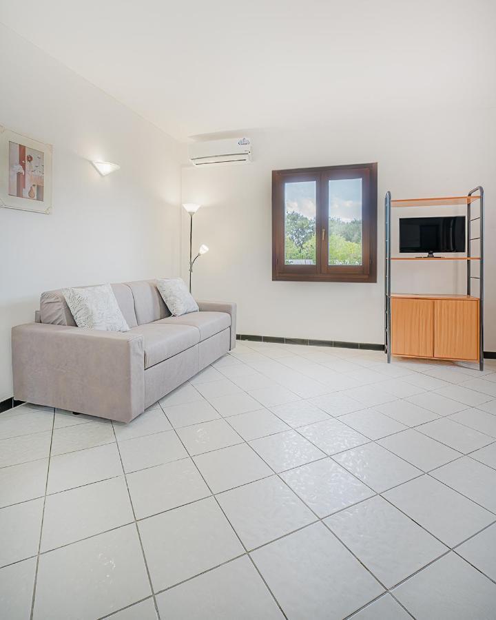 Ambra Holiday Rooms San Teodoro  Extérieur photo