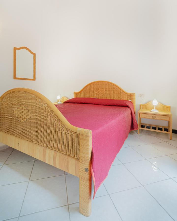 Ambra Holiday Rooms San Teodoro  Extérieur photo