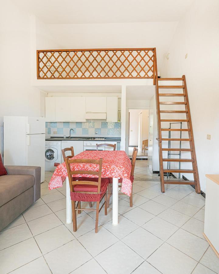 Ambra Holiday Rooms San Teodoro  Extérieur photo
